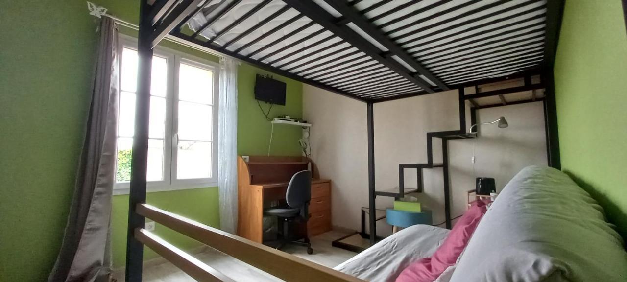 Chambre Familiale Dans Maison Au Calme Segonzac  外观 照片